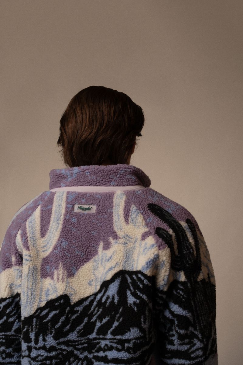 Manteau Printed Sherpa Fleece Sunset Stallion Kuwalla Tee