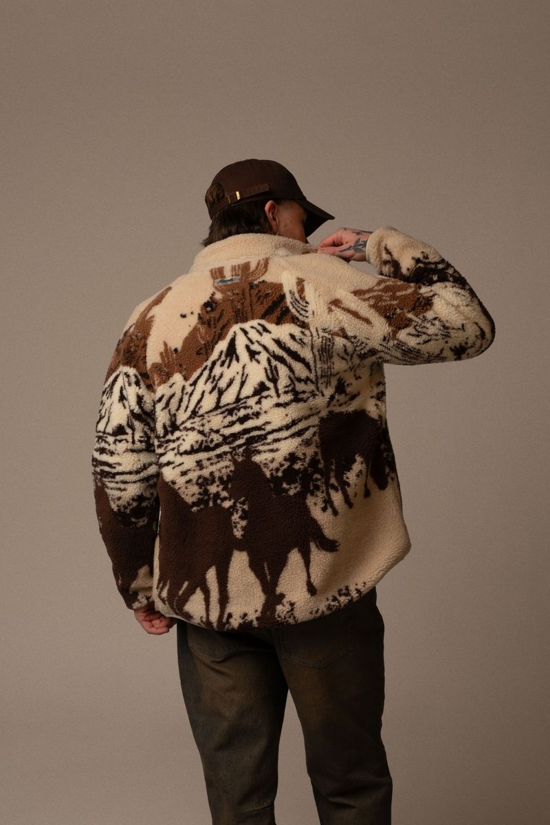 Manteau Printed Sherpa Fleece Desert Stallion Kuwalla Tee