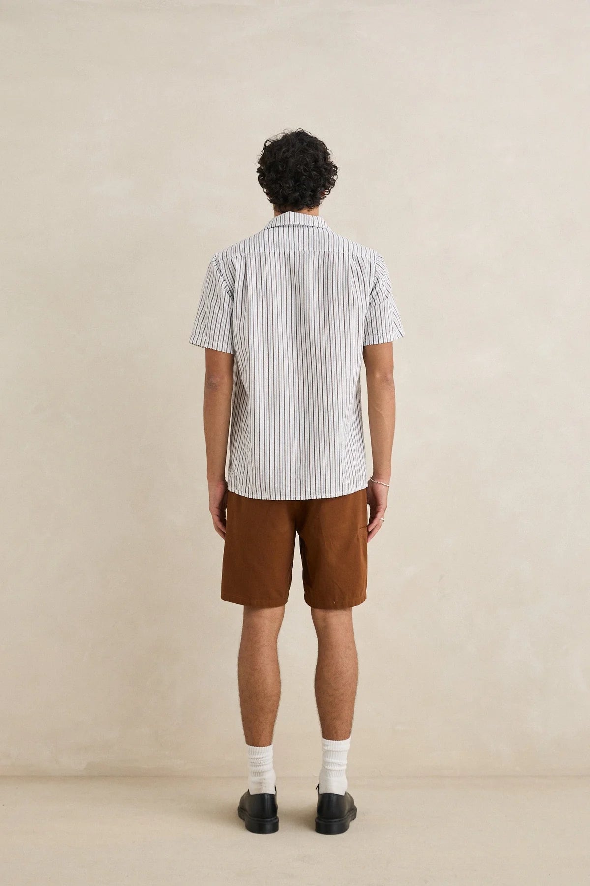 Short Essential Herringbone Brown Rhythm