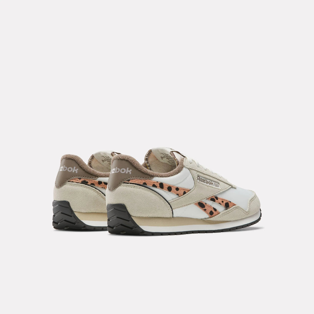 Classic AZ Chalk/Beige/Leo Reebok Shoes