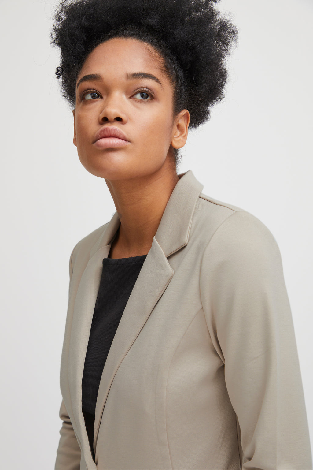 Ichi Kate Beige Doeskin Blazer