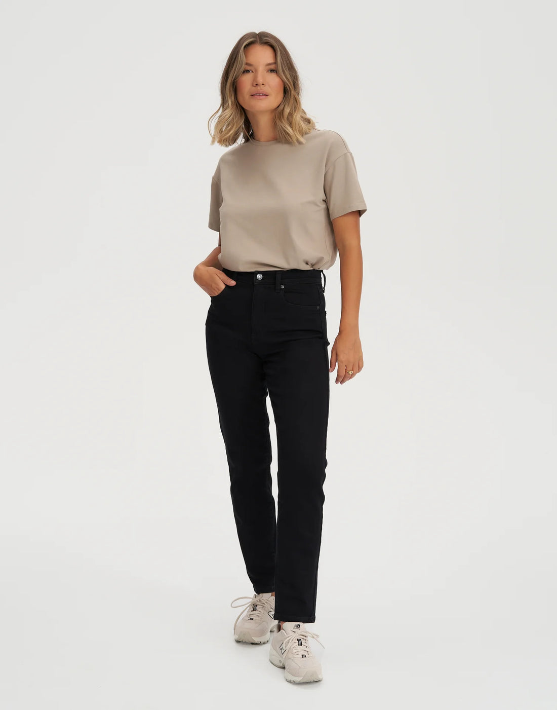 Jeans Emily 2422 Noir Yoga Jeans