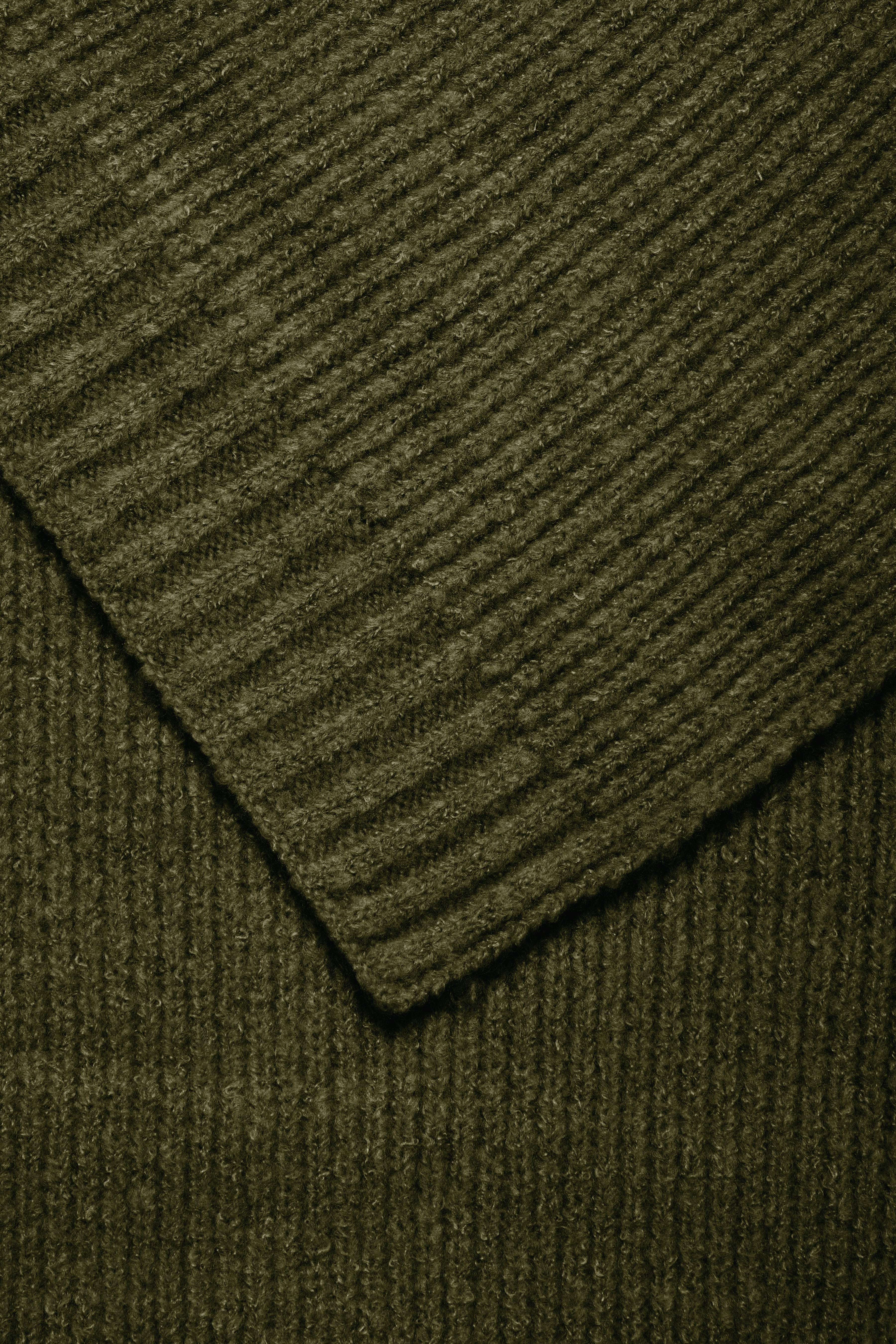 Ichi Riffle Green Ivory Scarf
