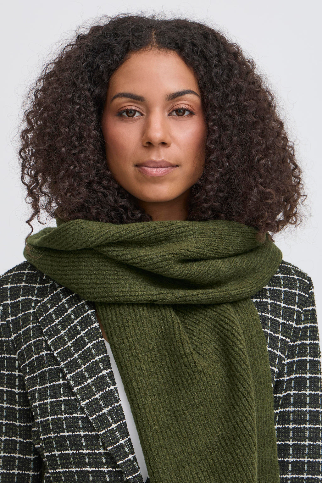 Ichi Riffle Green Ivory Scarf