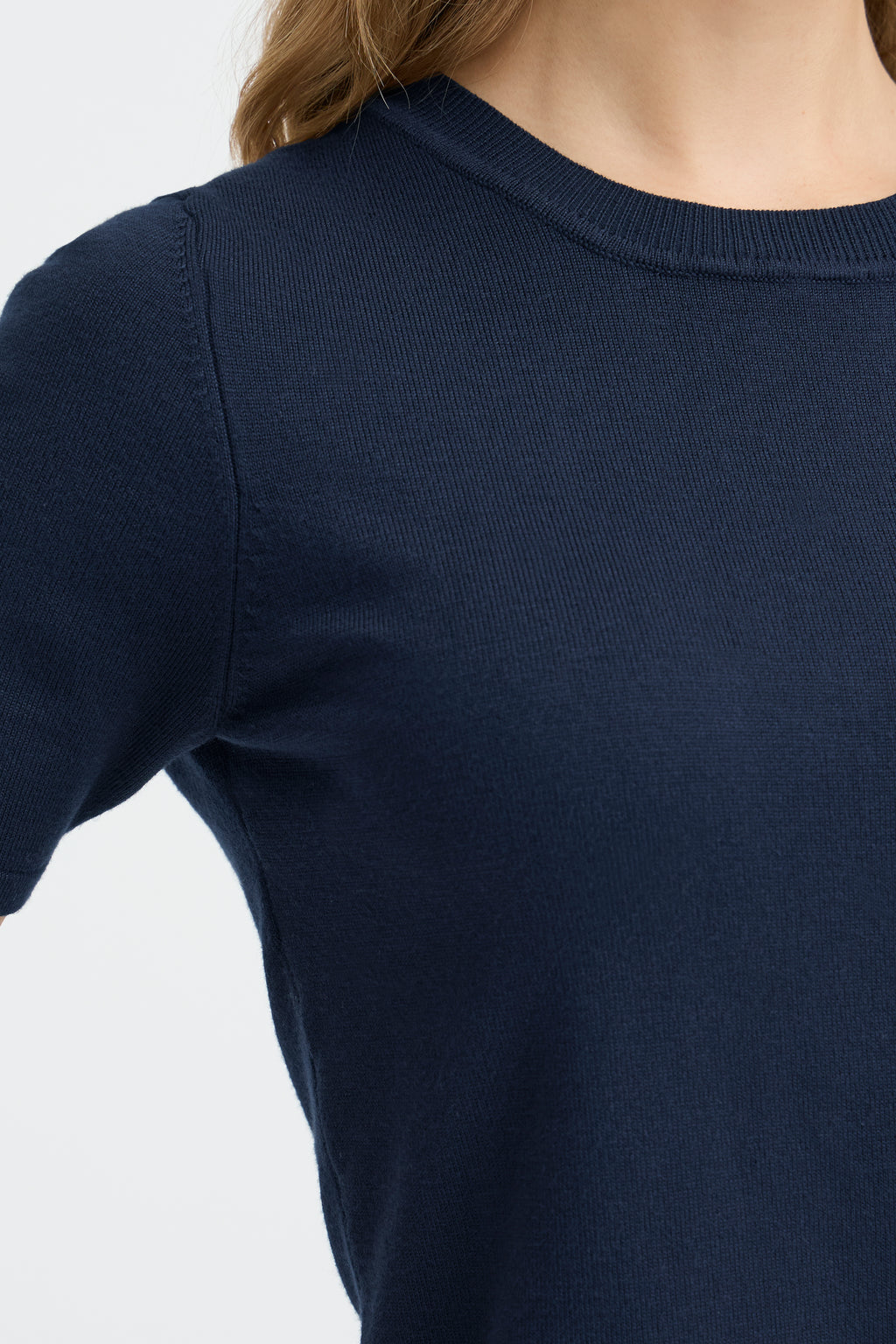 Haut Luls O-Neck Bleu Marine Ichi