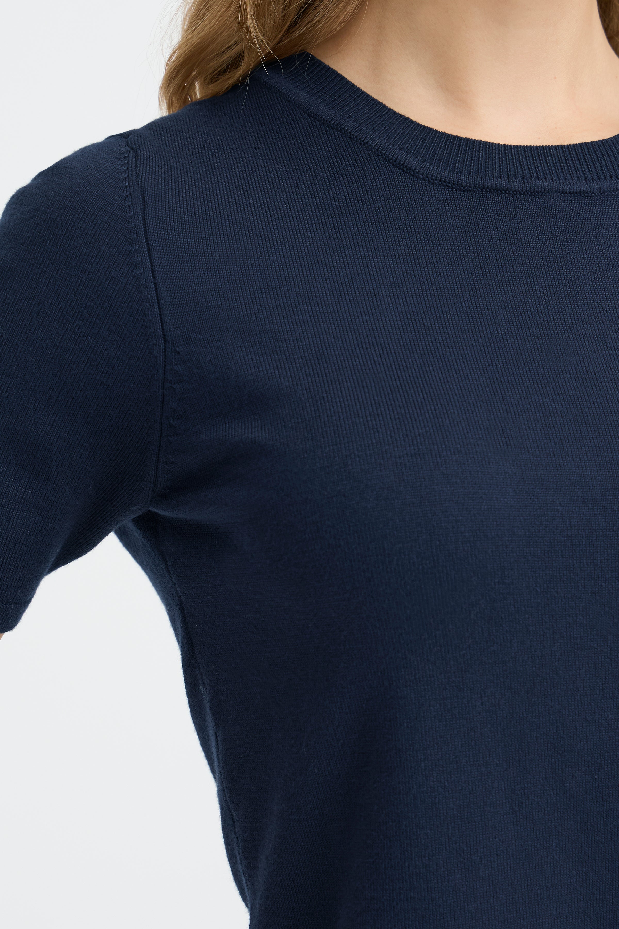 Haut Luls O-Neck Bleu Marine Ichi