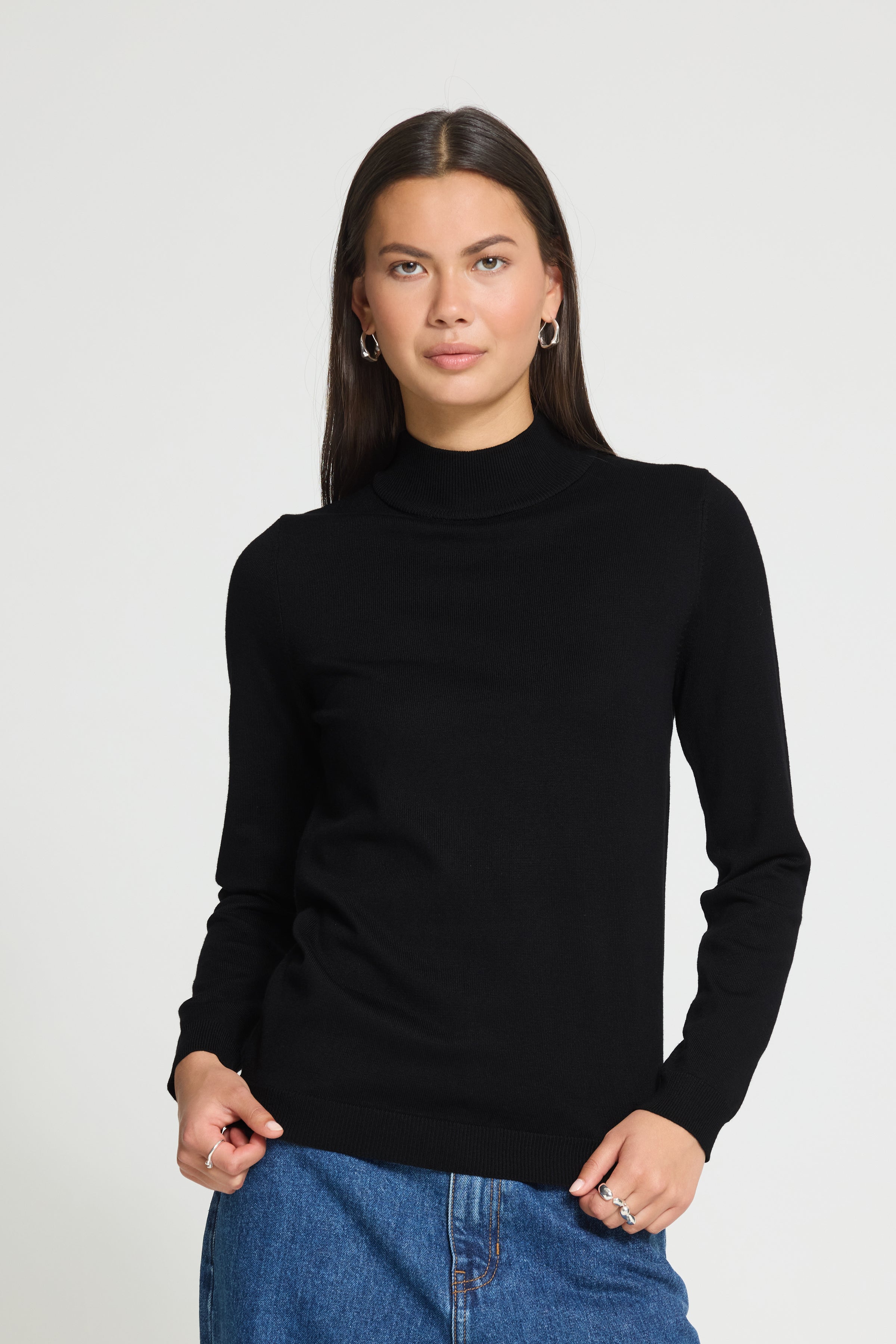 Haut Luls Turtleneck Noir Ichi