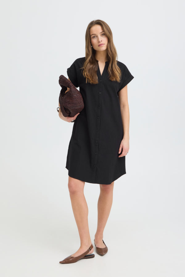 Robe Ellana Noir B.Young