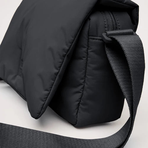 Got Bag Cloud Crossbody Bag.