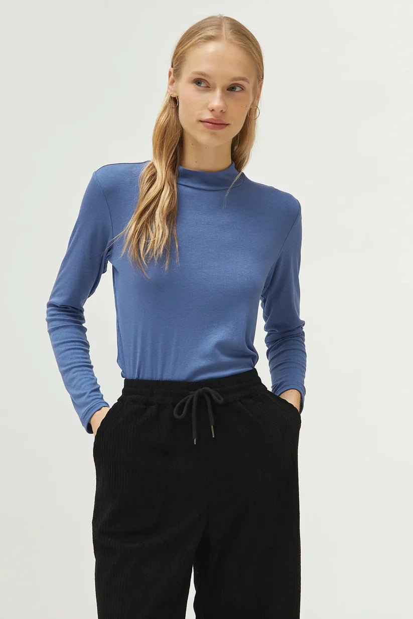 Compania Fantastica Blue Mock Neck Top