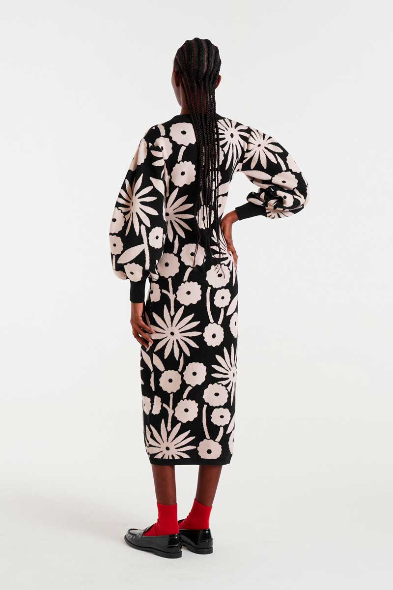 Robe Tofu Noir et Blanc Jacquard Compania Fantastica