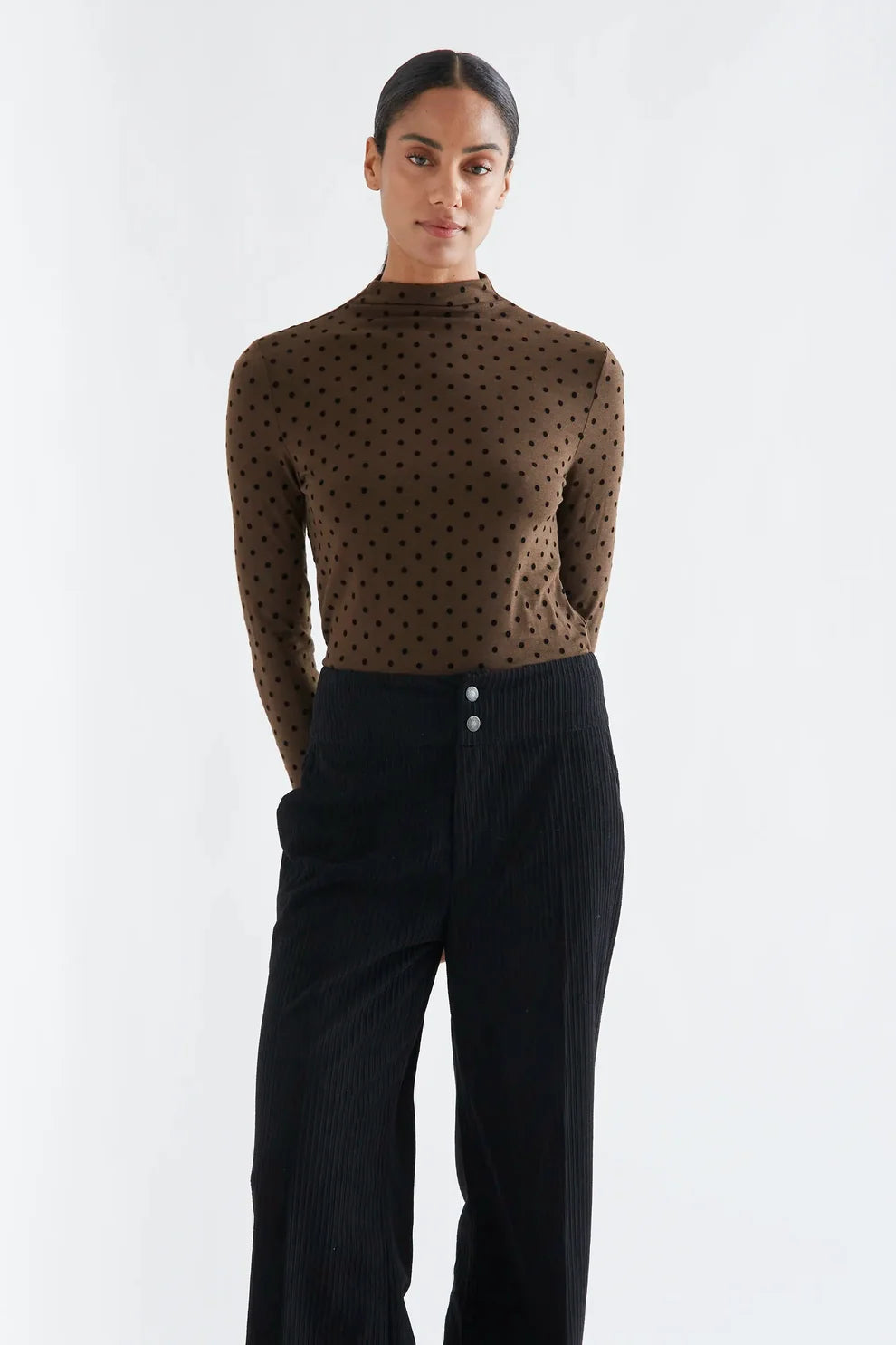 Haut Puntos Cuello Compania Fantastica
