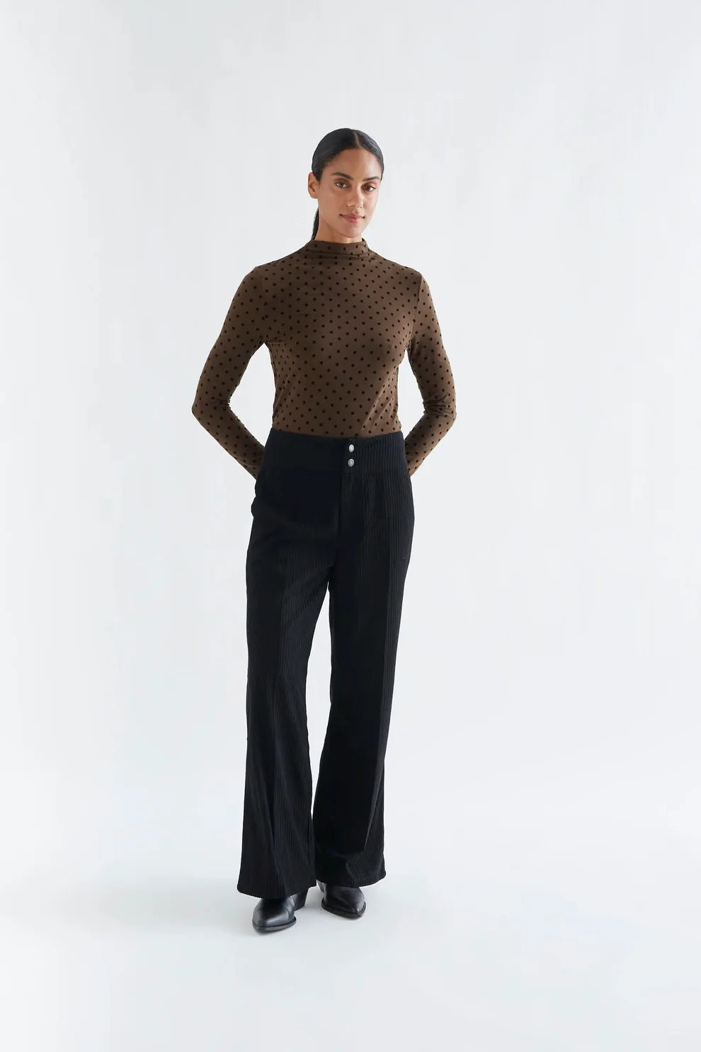 Haut Puntos Cuello Compania Fantastica