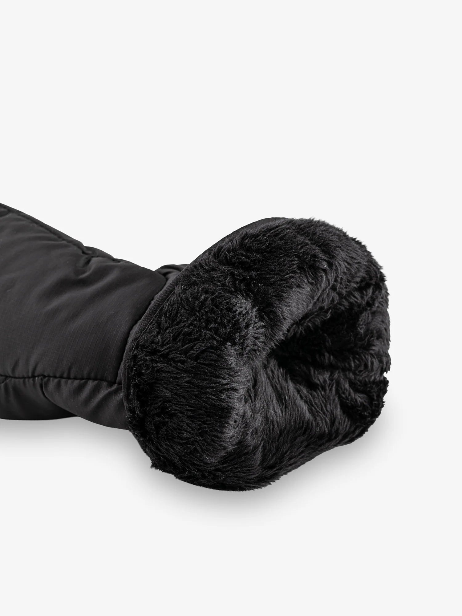 Kayla Black Mitten Auclair