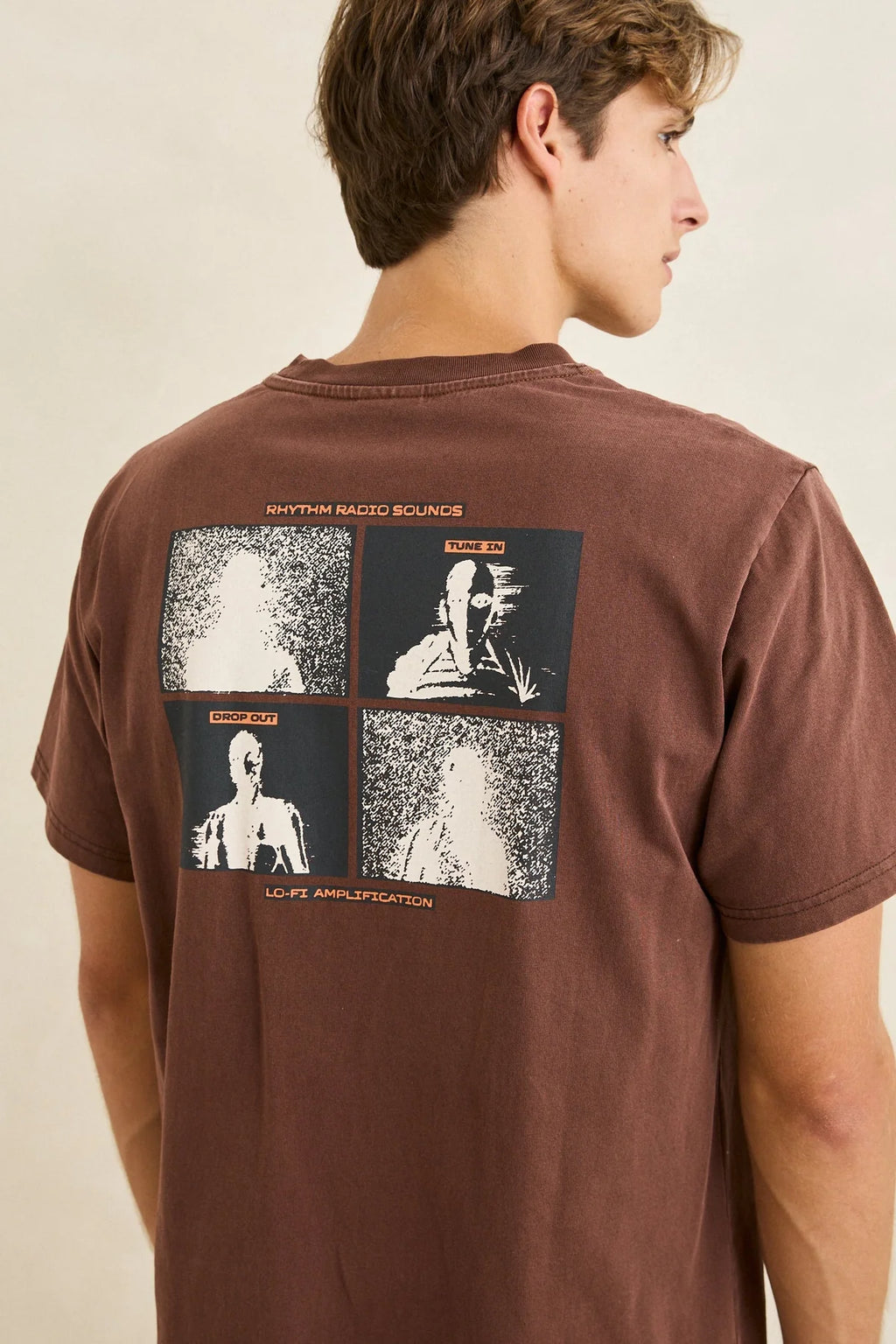 T-Shirt Tune In Brun Rhythm