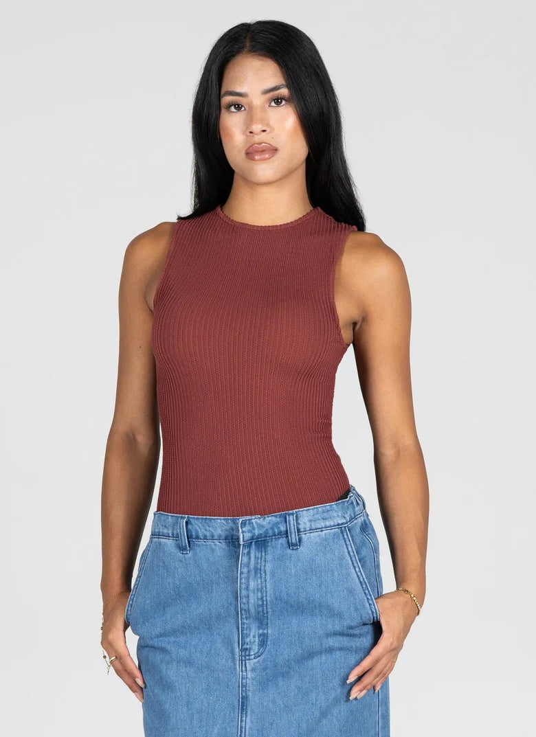 Seamless Textured Crew Neck Tank C'est Moi