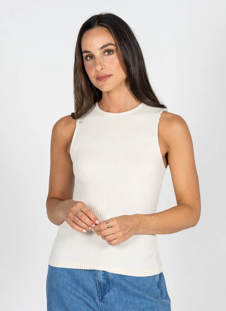 Seamless Textured Crew Neck Tank C'est Moi