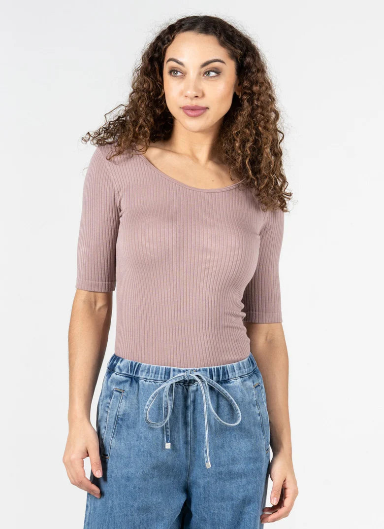 Seamless Rib S/S Crew Neck C'est Moi