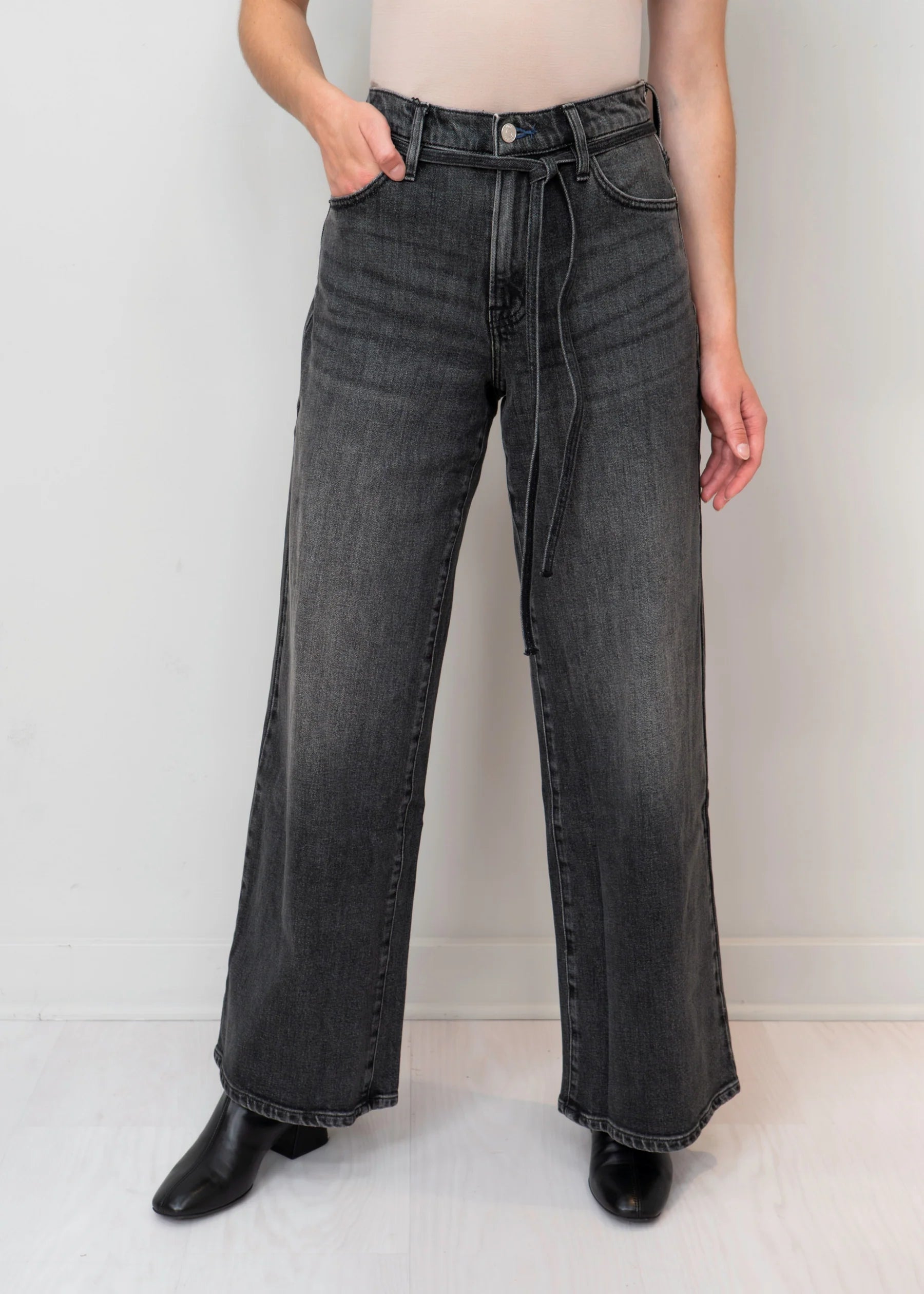 Jeans Lily 3072 Gris Stone Yoga Jeans