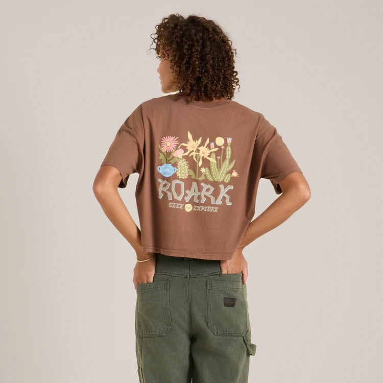 T-Shirt Garden Seek Boxy Crop Brun Otter Roark