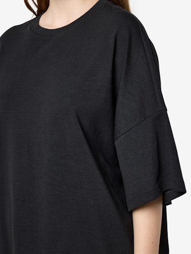 Robe T-Shirt Mocca Boxy Noir Noisy May