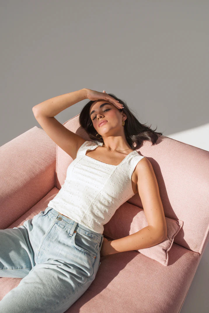 Bridget White Dailystory Top