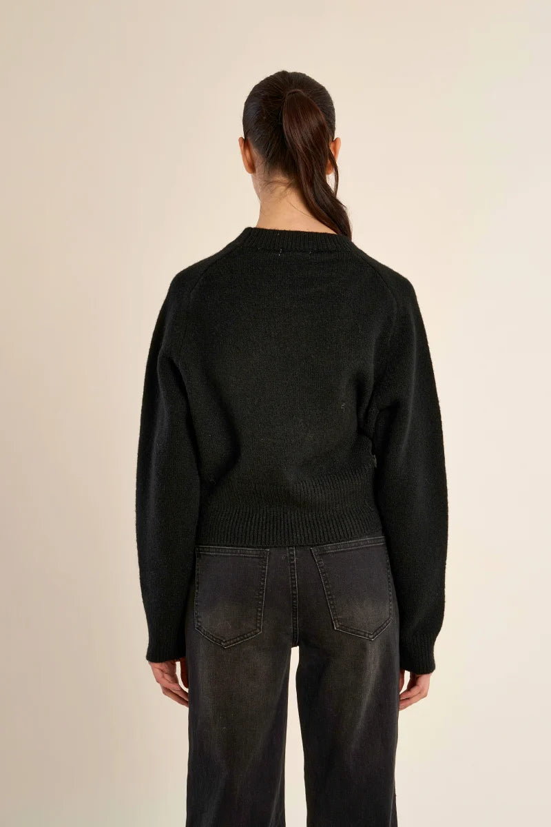 Pull Valence Noir Molly Bracken
