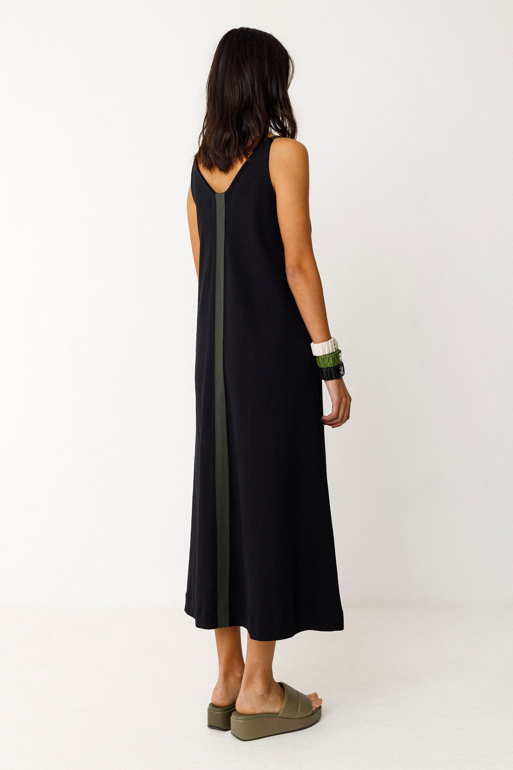 Robe Zaine Noir SKFK