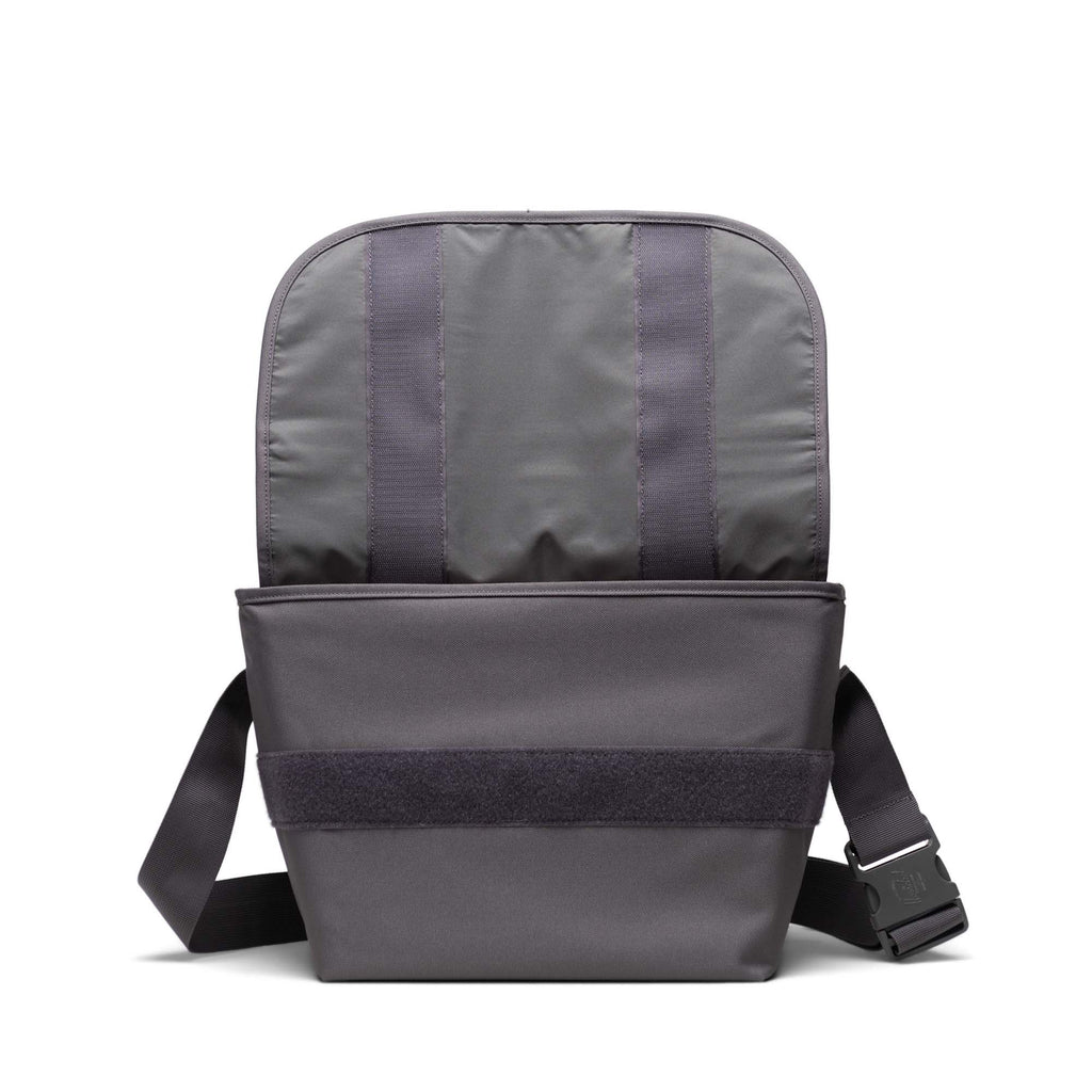 Herschel Mid-Volume Grade Bag