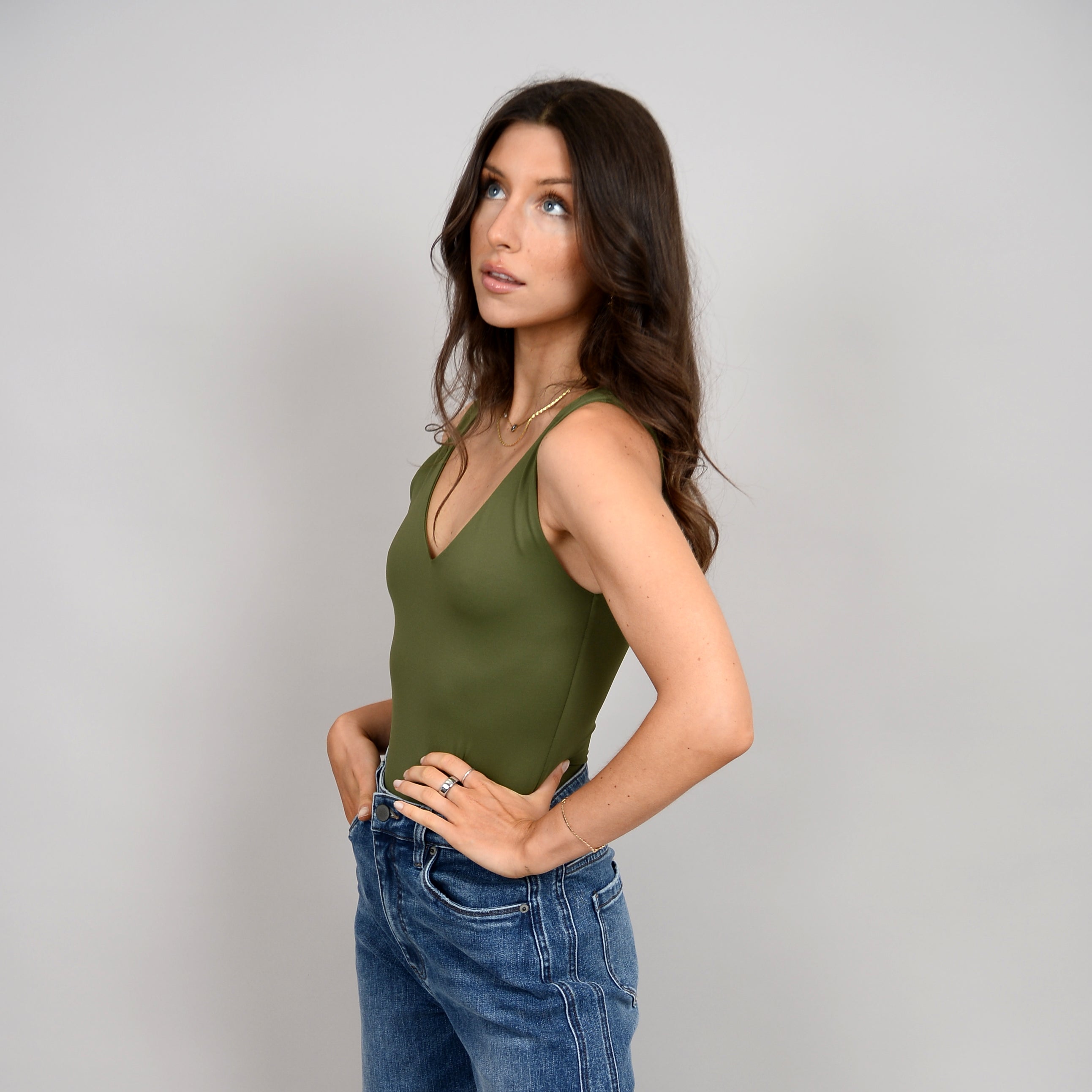 Body Valentina Sleeveless V-Neck Dried Herb RD Style