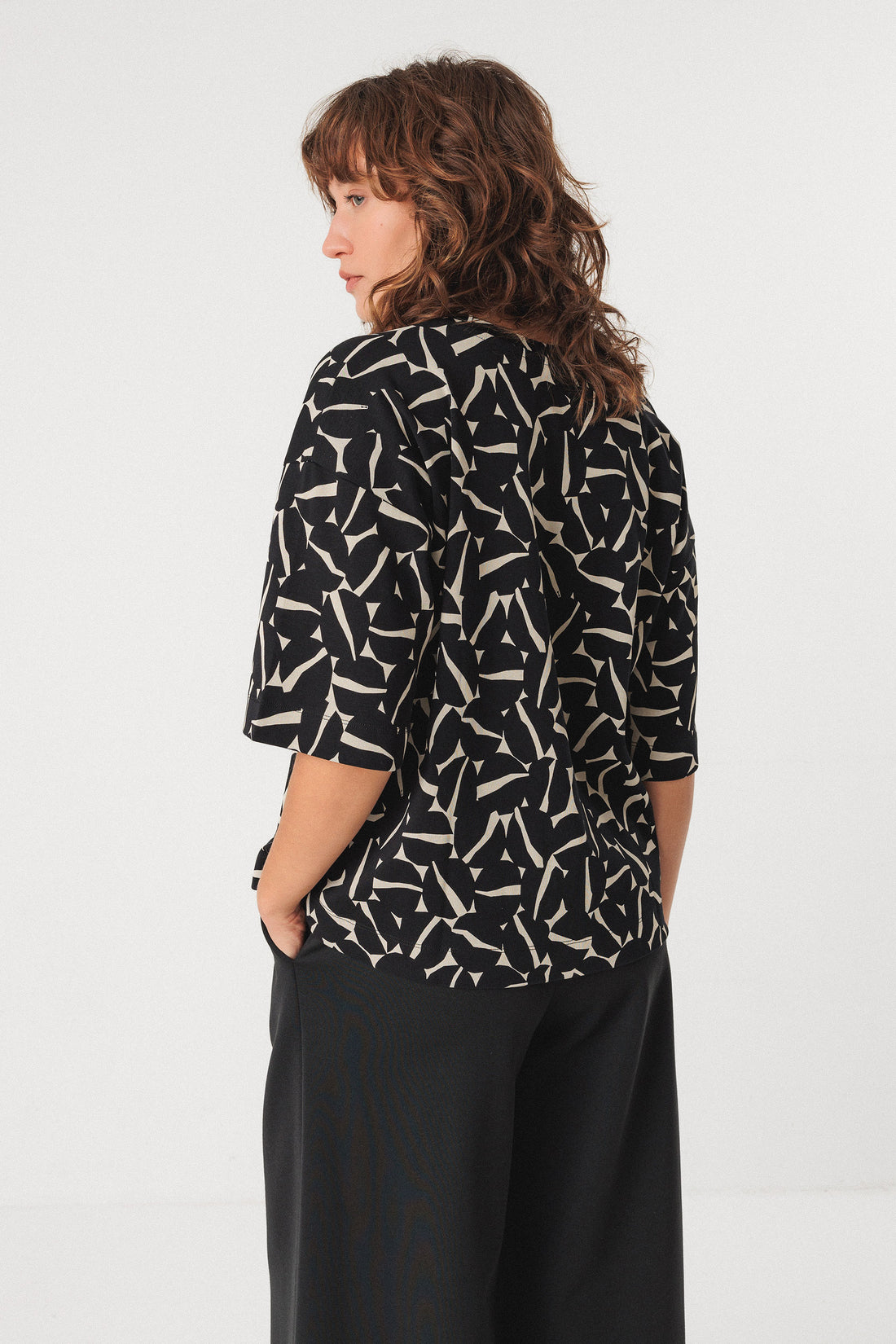 Haut Lariz Noir & Crème SKFK