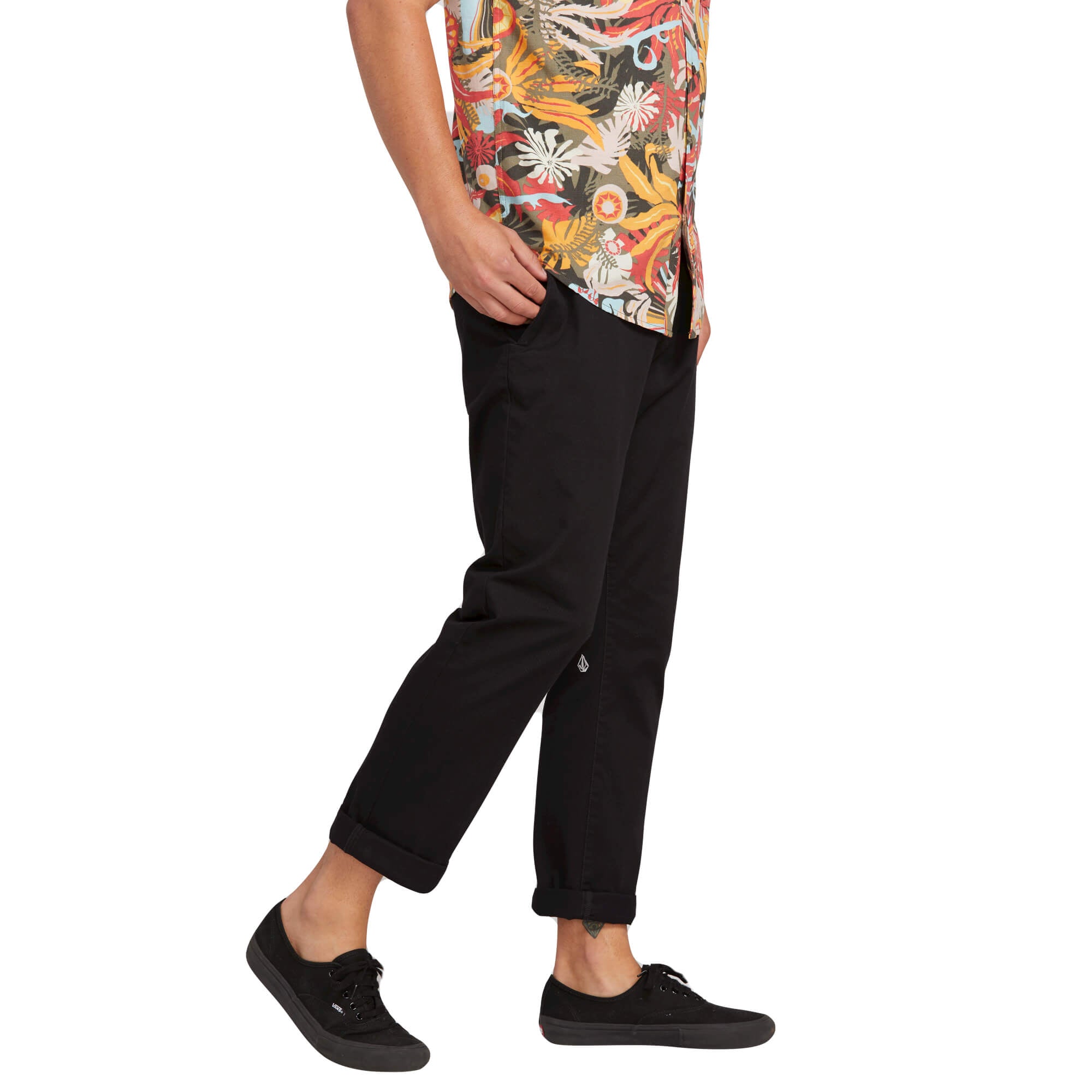 Frickin 16 Black Volcom Pants