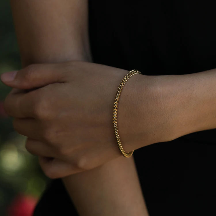 Briella Hackney Nine Bracelet
