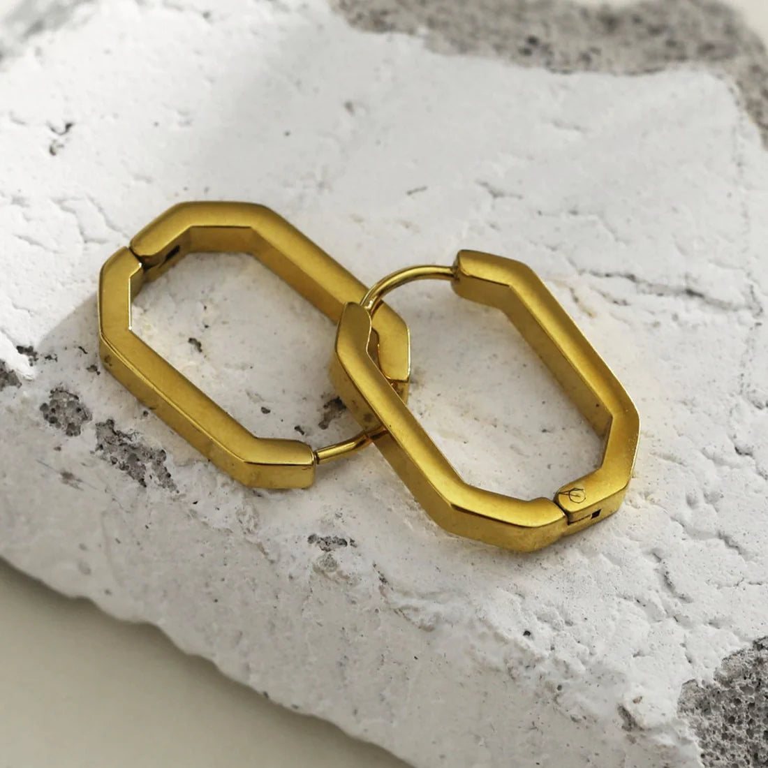 Caccuri Gold Hackney Nine Earrings