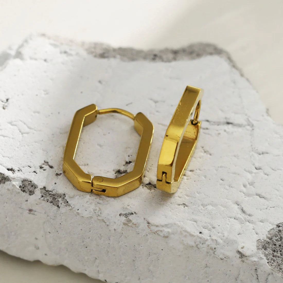 Caccuri Gold Hackney Nine Earrings